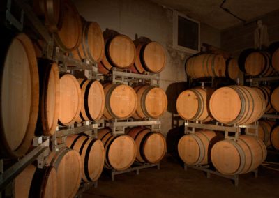 Cave des champs, famille clavien, miège sierre crans-montana valais vin, vignoble valaisan, image fûts